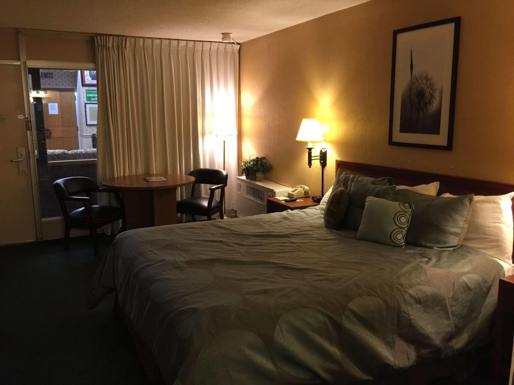 Route 66 Hotel, Southern View, Illinois スプリングフィールド エクステリア 写真
